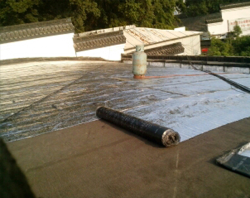 卢龙屋顶防水